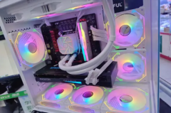 原价4750元99新1450元全套台式机电脑带24寸显示器直